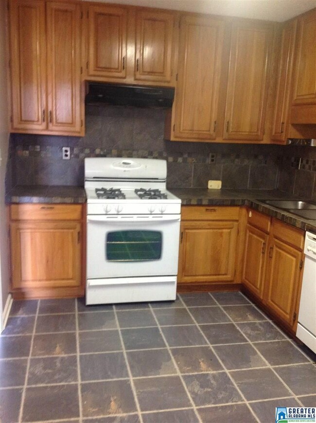 1649 Park Terrace, Birmingham, AL 35215 - photo 5