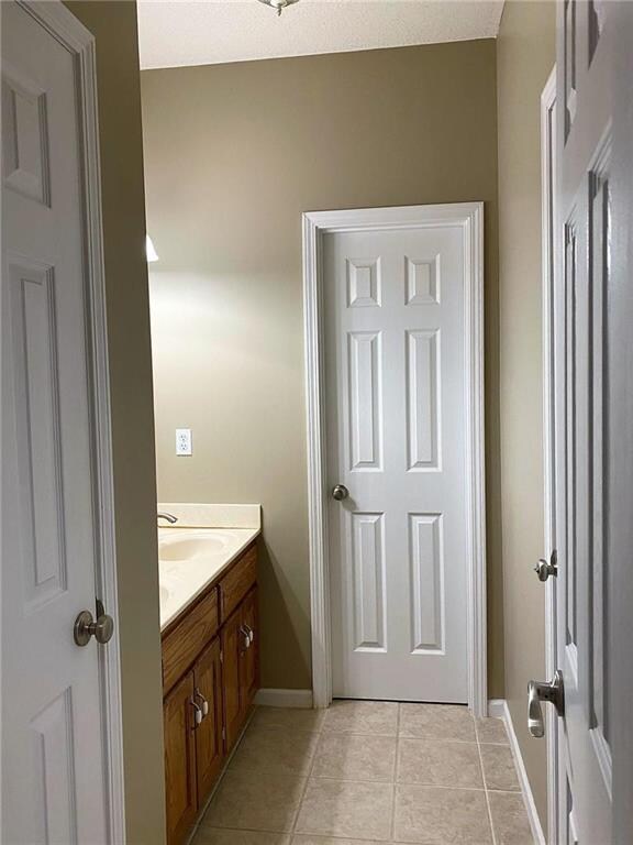 409 Hillcrest St, Lansing, KS 66043 - photo 4