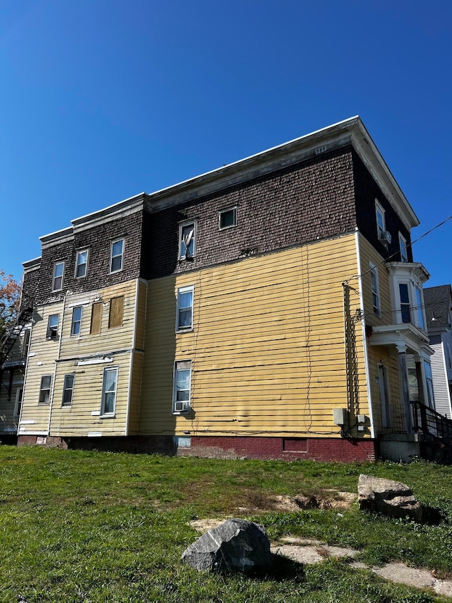 155 Pine St, Lewiston, ME 04240 - photo 2