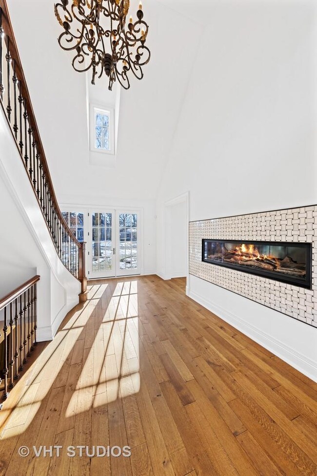 941 E Porter Ave, Naperville, IL 60540 - photo 6