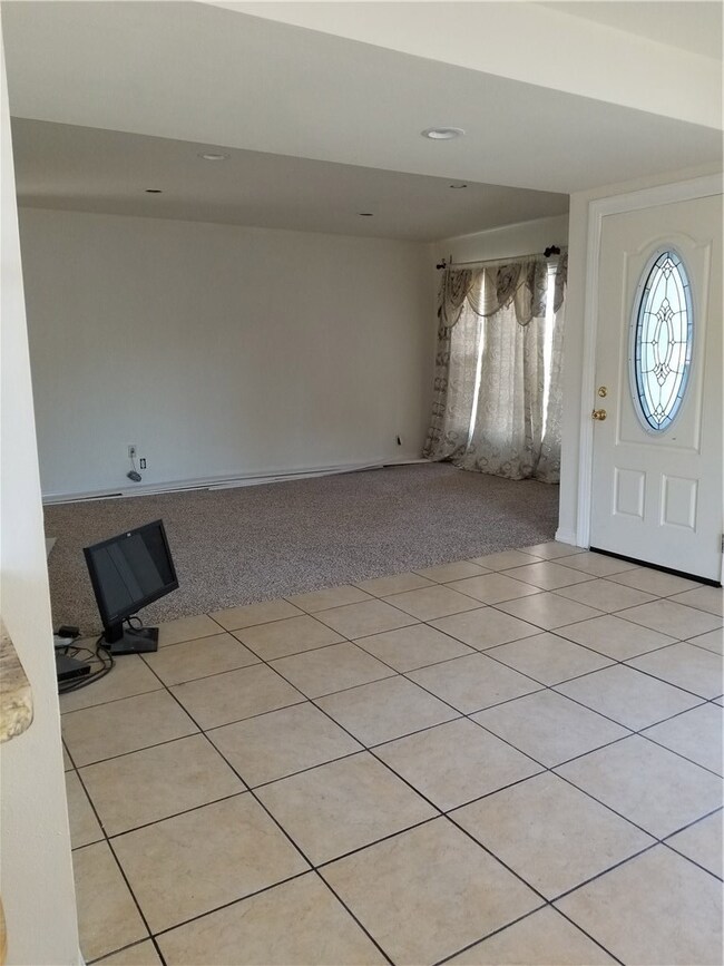 2952 Del Amo Blvd, Lakewood, CA 90712 - photo 3