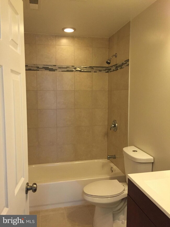 12639 Millstream Dr, Bowie, MD 20715 - photo 7