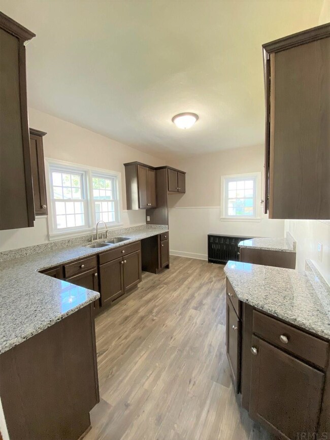 1130 A St NE, Linton, IN 47441 - photo 2