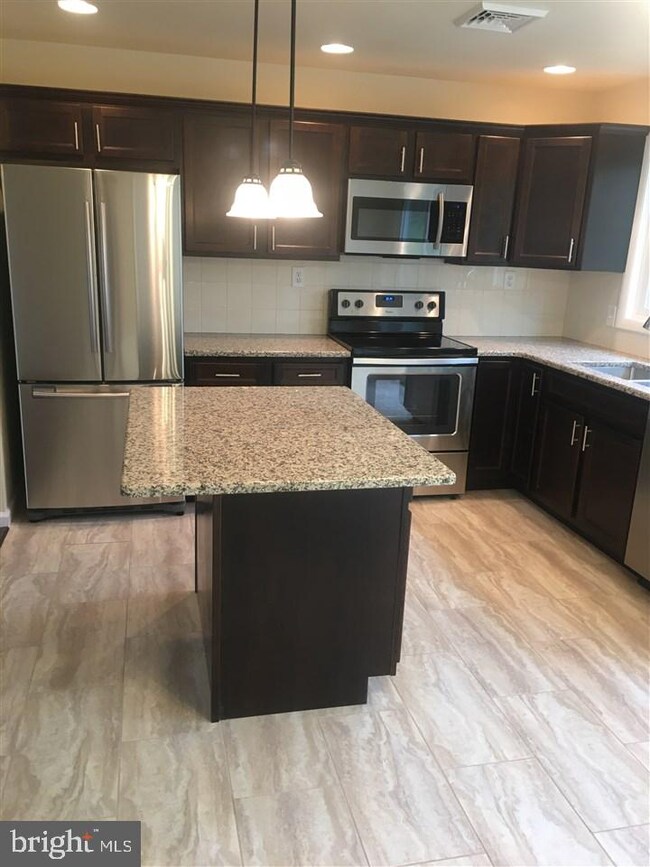 4816 Sweetbrier Dr, Harrisburg, PA 17111 - photo 5