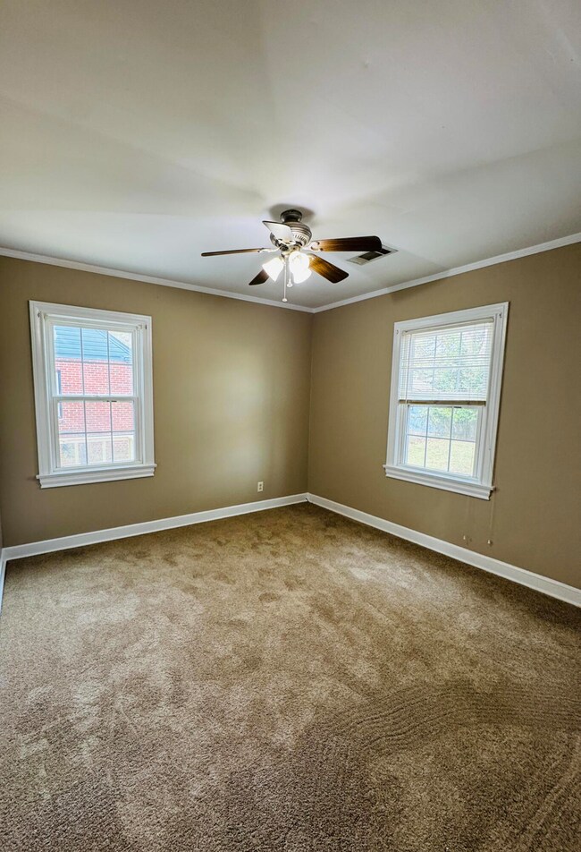 211 Short Brown St, Columbus, MS 39702 - photo 7