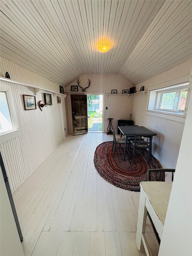 Cottage looking out to backyard