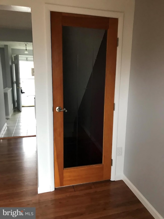 11820 Ashbrook Ct, Germantown, MD 20876 - photo 6