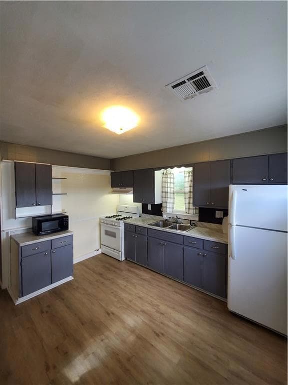 202 Linn St, Lacygne, KS 66040 - photo 6