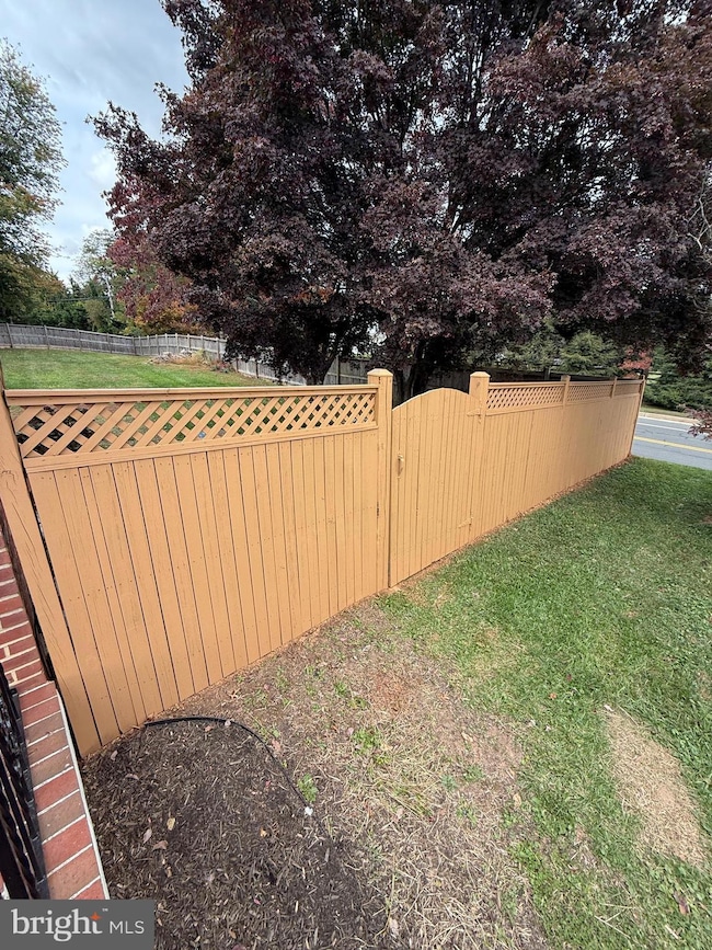 5708 Lakeview Dr, Frederick, MD 21702 - photo 5