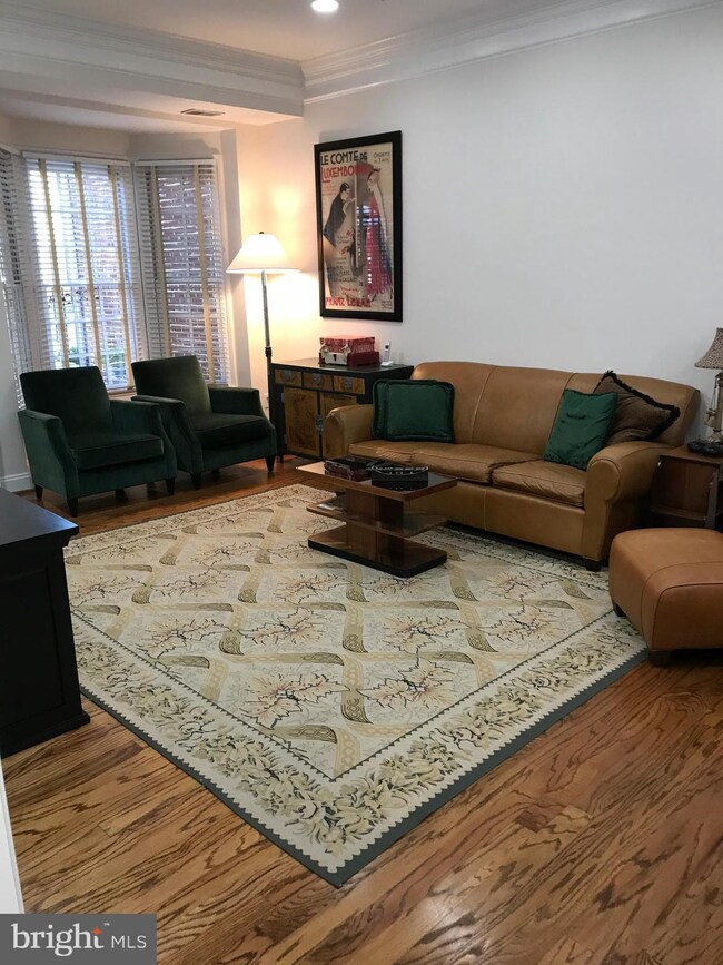 8513 Gavin Manor Ct unit 8, Chevy Chase, MD 20815 - photo 6