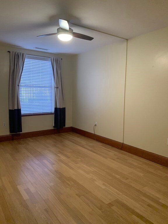 2440 Massachusetts Ave unit 5, Cambridge, MA 02140 - photo 6