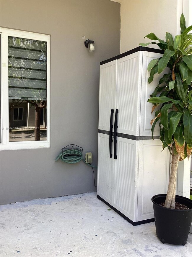 25874 SW 144th Ct, Princeton, FL 33032 - photo 2