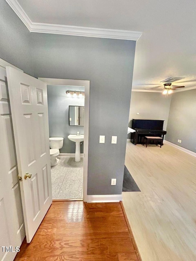 33 Sharpstone Ln, Durham, NC 27703 - photo 5