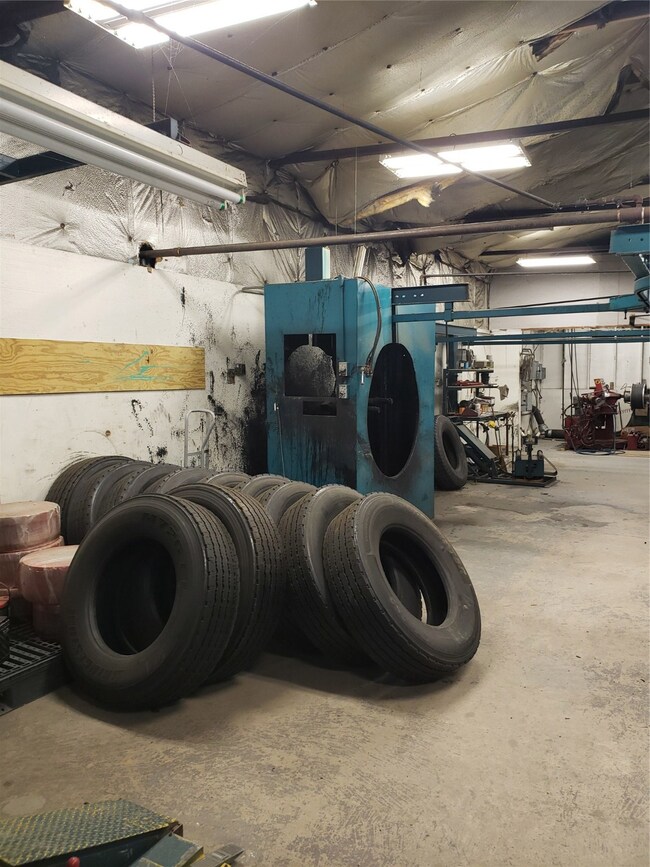 5102 Hartwick Rd unit 1, Houston, TX 77093 - photo 2