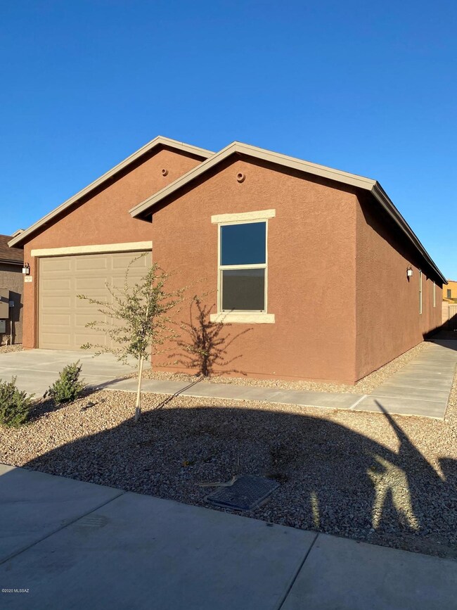Lot 32 AR