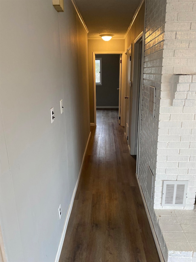 706 W Jackson St, Bolivar, TN 38008 - photo 5