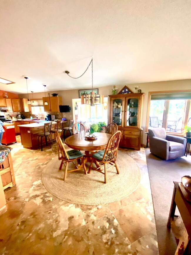 1609 SE 3rd Ave, Grand Rapids, MN 55744 - photo 5