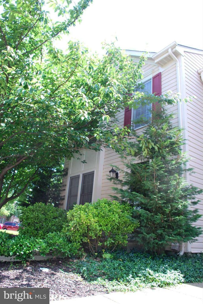 7940 Brightwind Ct, Ellicott City, MD 21043 - photo 2