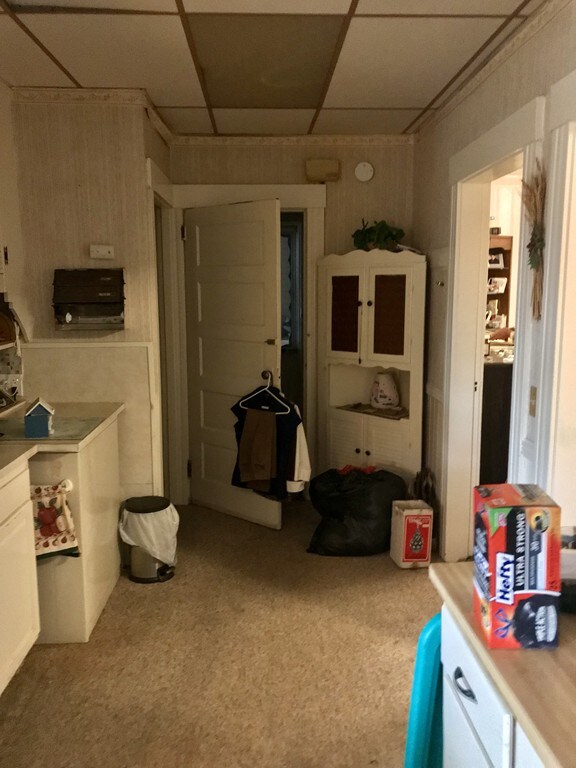 12 Caroline St, Worcester, MA 01604 - photo 5