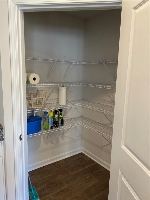 Walk-in Pantry