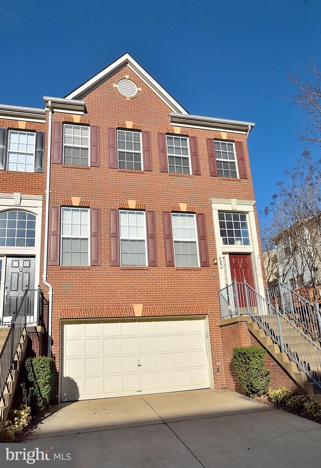 6690 Ordsall St, Alexandria, VA 22315 - photo 2