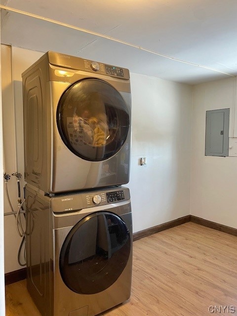 Laundry/utility room to the immediate left of entr