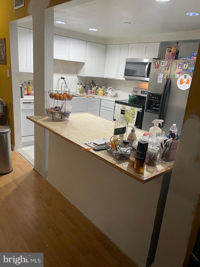 8434 Towne Crest Ct, Gaithersburg, MD 20877 - photo 4