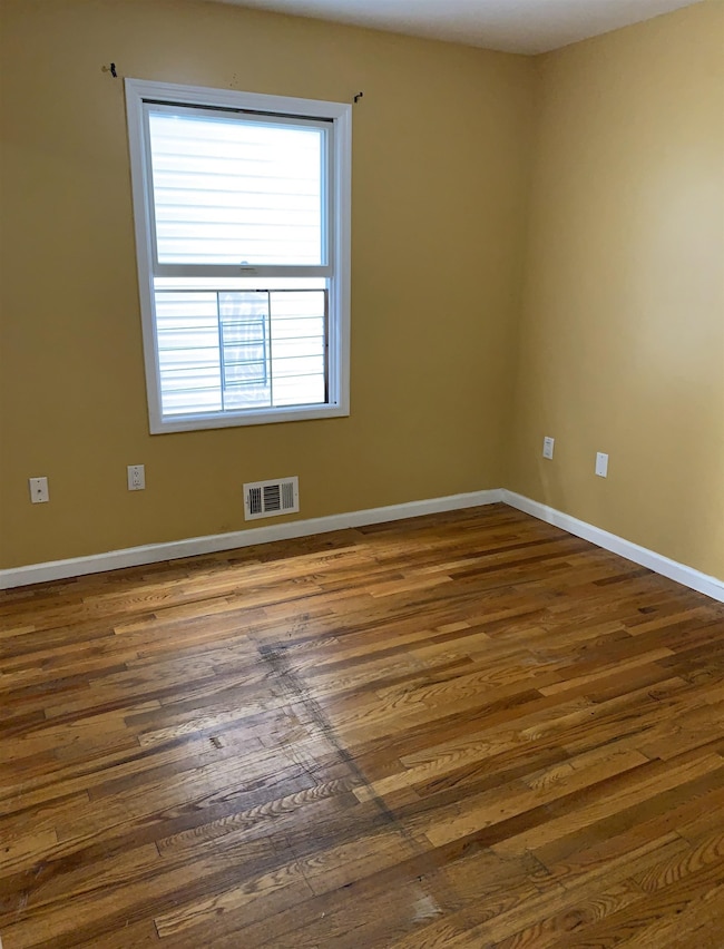 241 Orient Ave unit 1, Jersey City, NJ 07305 - photo 6