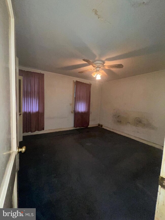 8006 Moro St, Philadelphia, PA 19136 - photo 7