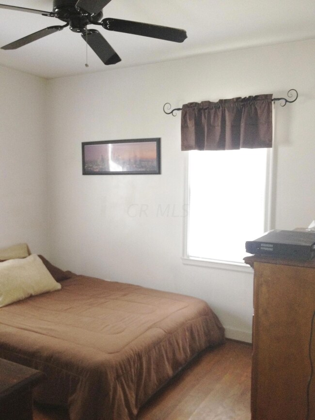 6 -Master Bedroom