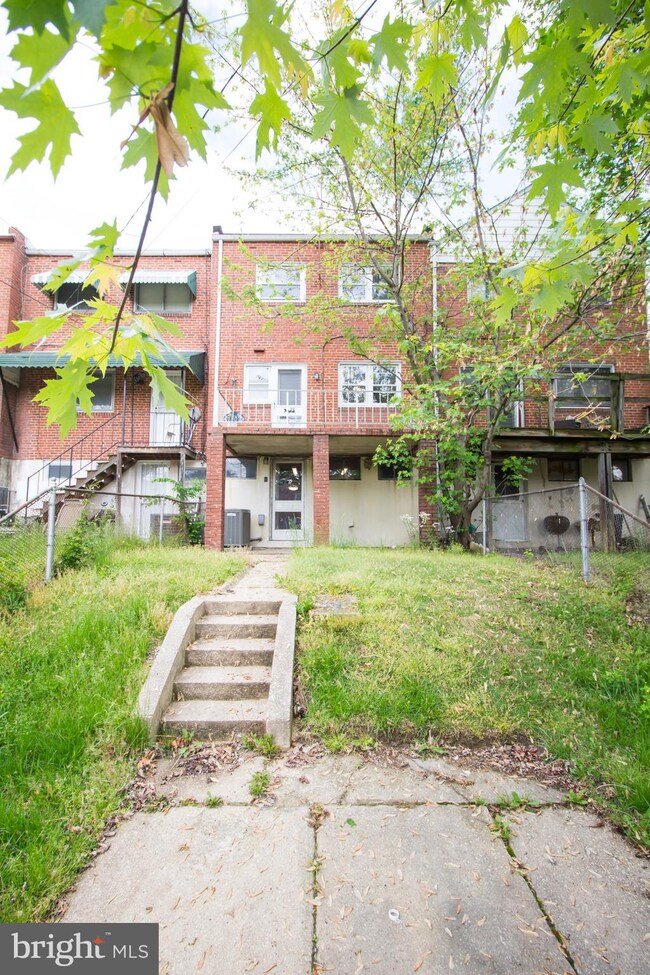 1307 Halstead Rd, Parkville, MD 21234 - photo 2