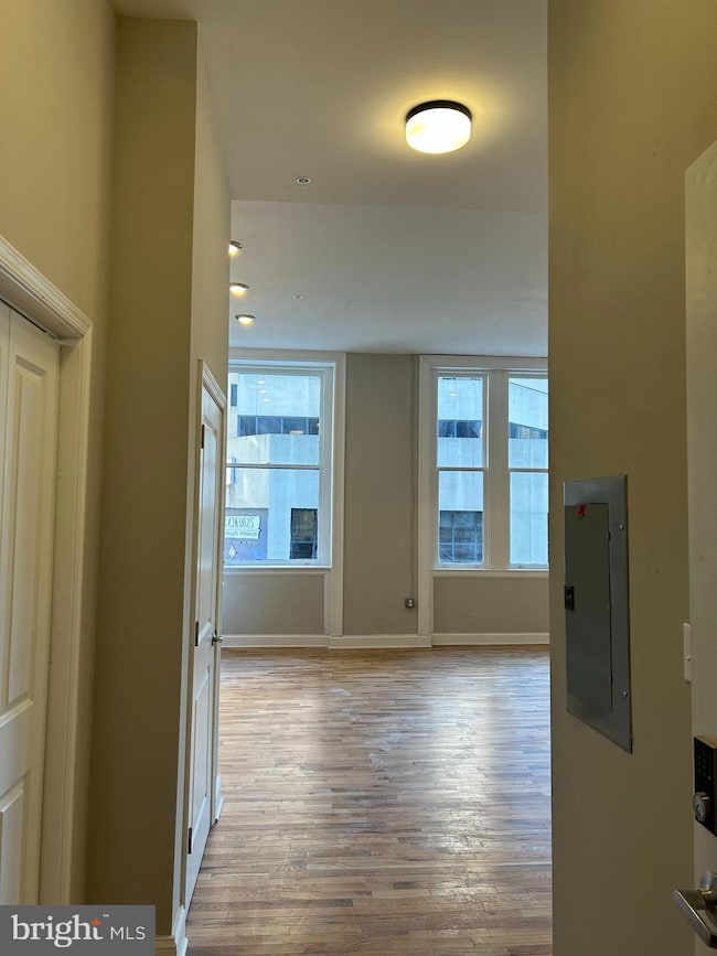 100 W Lexington St unit 305, Baltimore, MD 21201 - photo 3