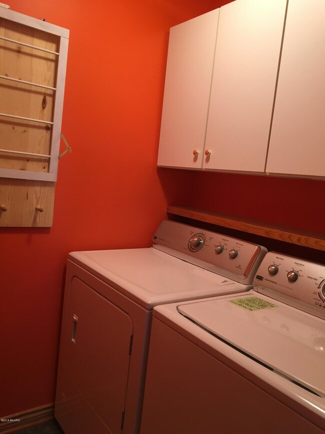 88 Kendra Ct, Lowell, MI 49331 - photo 3