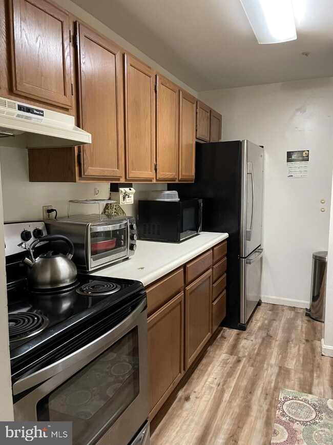 204 Juneberry Way unit 2B, Glen Burnie, MD 21061 - photo 2