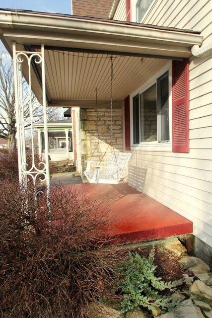 94 S. Wesgate front porch