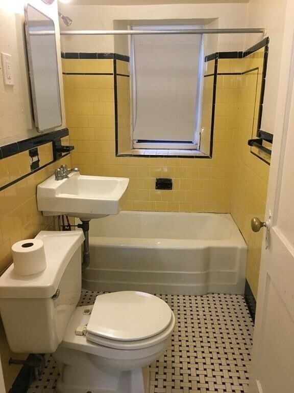 588 Washington St unit A, Brookline, MA 02446 - photo 4