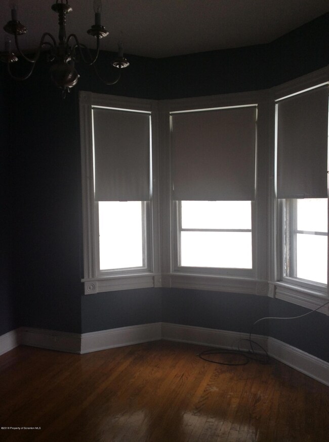 622 N Main Apt 4 Ave, Scranton, PA 18504 - photo 7