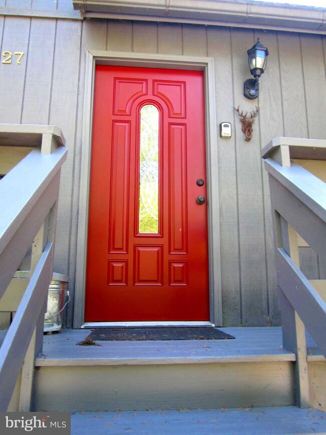 27 Mt Snow Dr, Basye, VA 22810 - photo 4