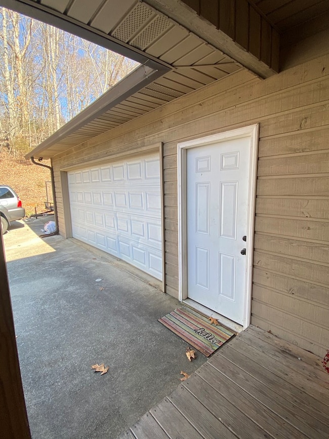 1325 Doyal Dr, Morristown, TN 37814 - photo 5