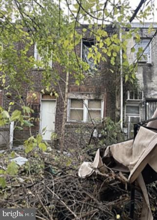 2627 S Muhlfeld St, Philadelphia, PA 19142 - photo 3