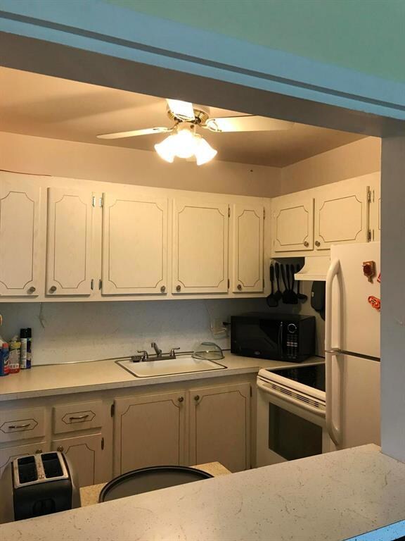 325 Camden N, West Palm Beach, FL 33417 - photo 7