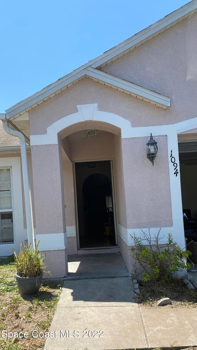 locust front dr