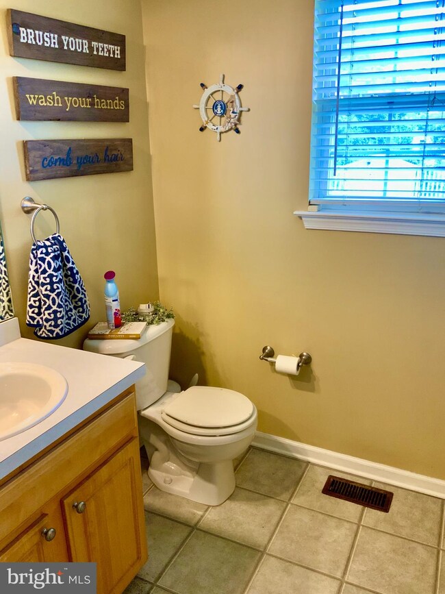 329 Billings Ave, Paulsboro, NJ 08066 - photo 7