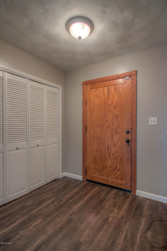 6 Interior Entry