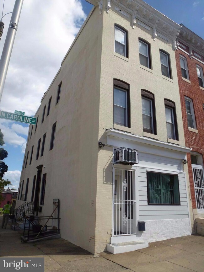 1541 N Caroline St, Baltimore, MD 21213 - photo 4
