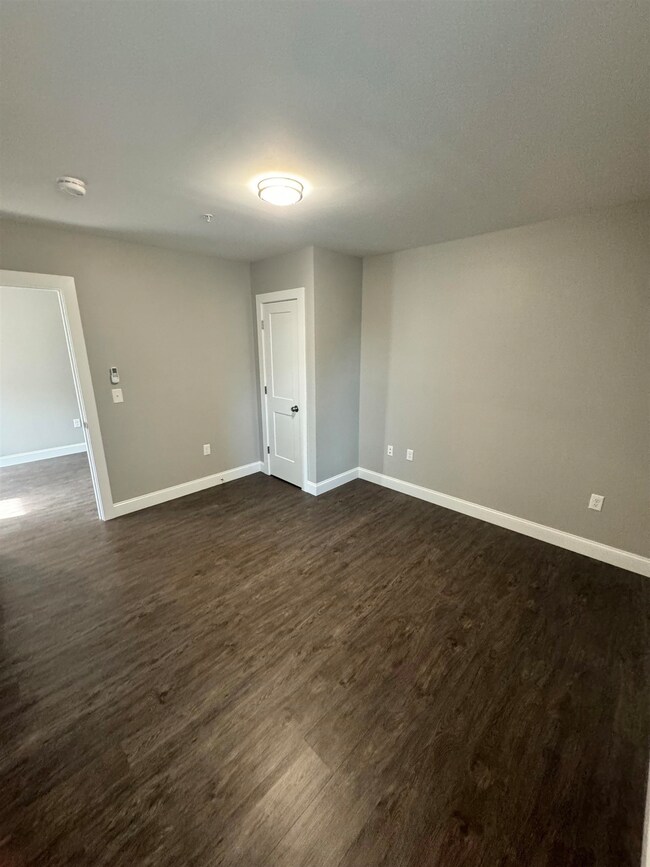 50 Monarch Way unit 102, Portsmouth, NH 03801 - photo 6