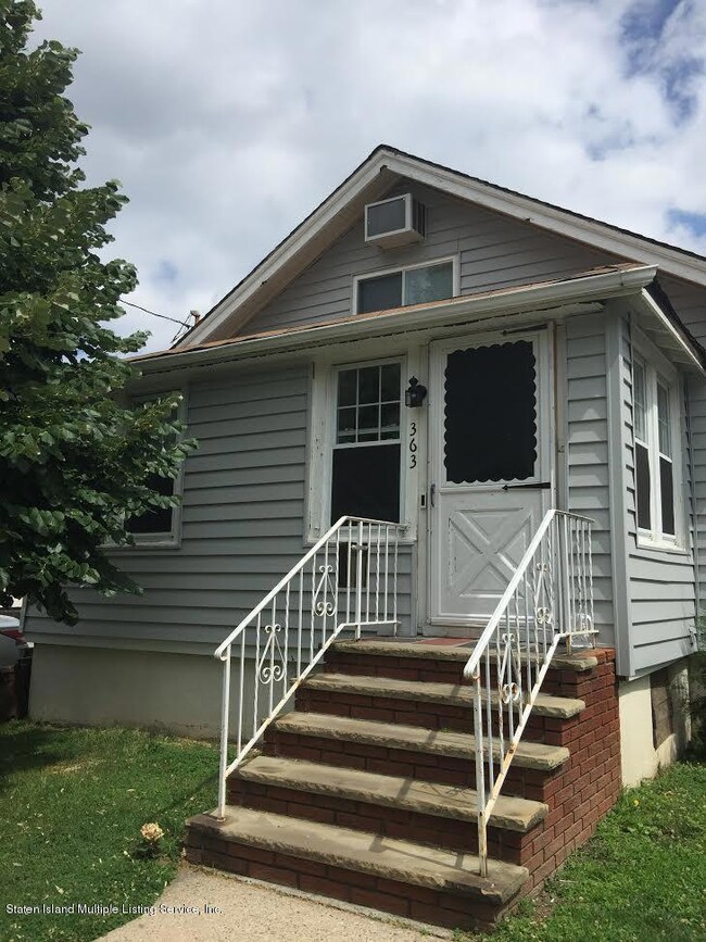 363 Maine Ave, Staten Island, NY 10314 - photo 2