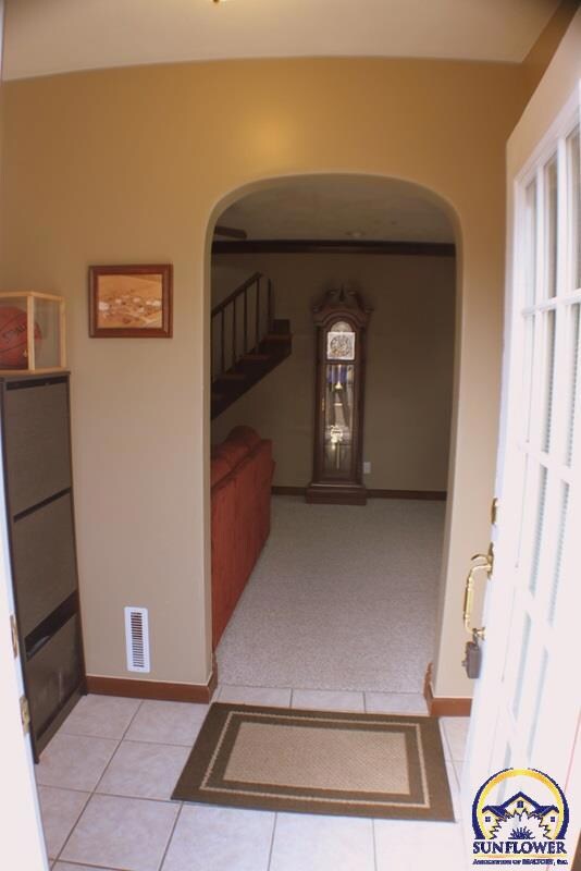 1527 SW Randolph Ave, Topeka, KS 66604 - photo 3
