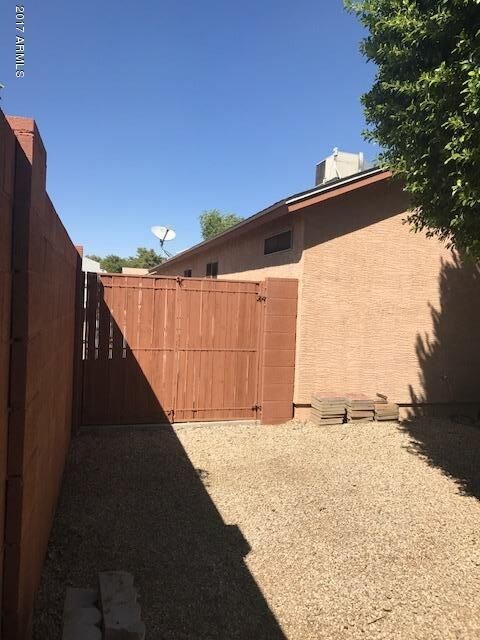 ROSAL 655 RV GATE