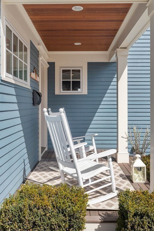 10 Salem St, Newburyport, MA 01950 - photo 4